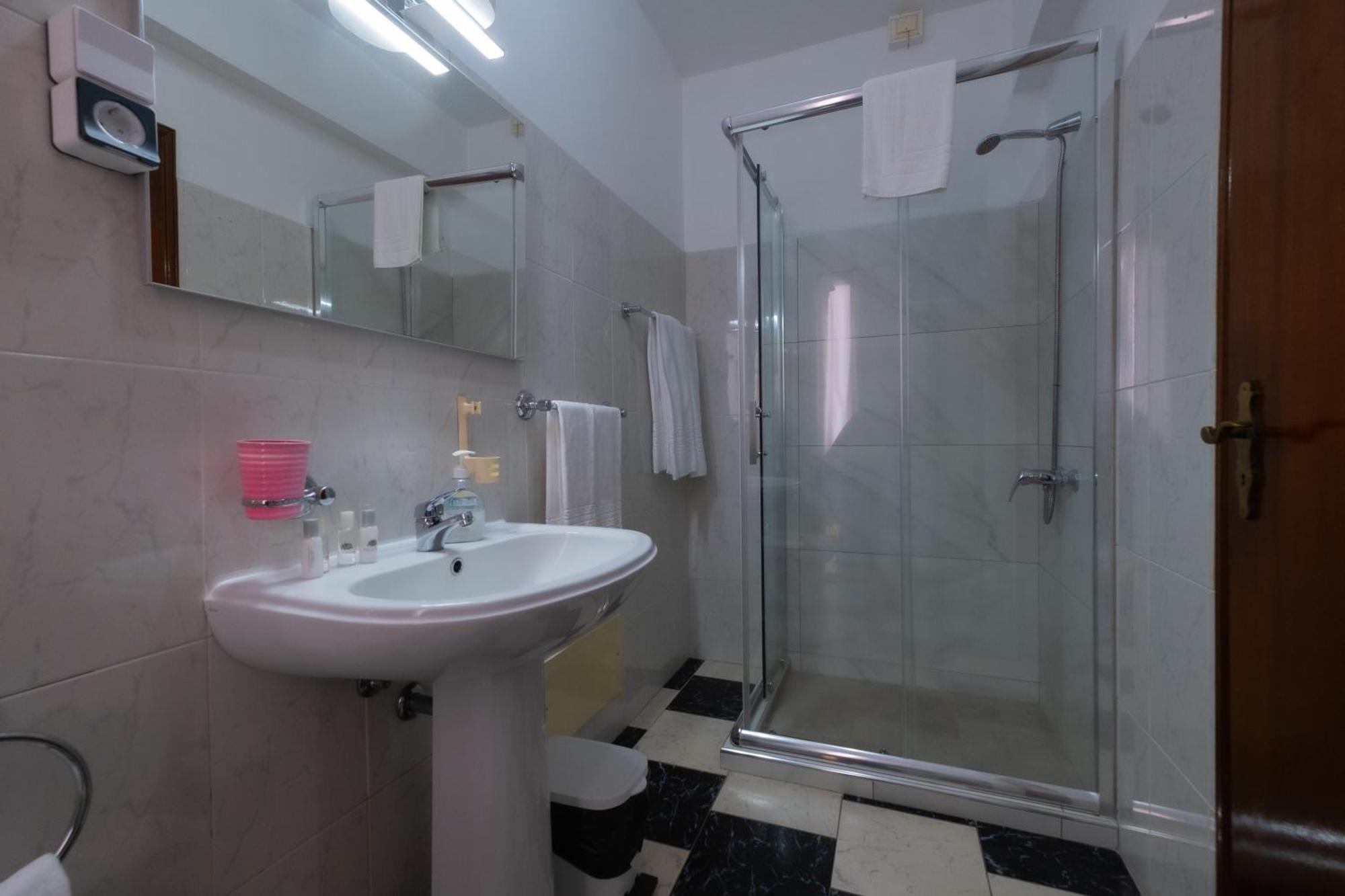 Residencial Familia Hotel มาชิโก ภายนอก รูปภาพ